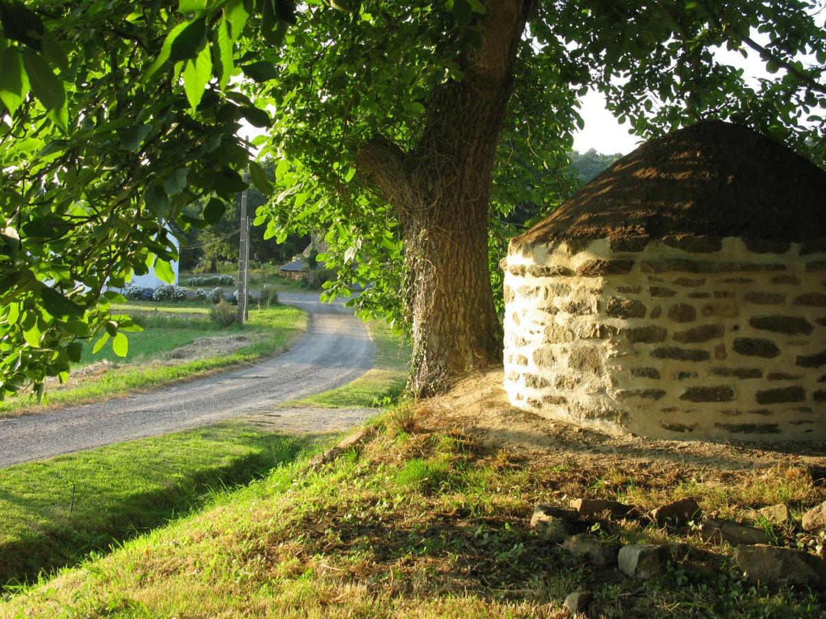La Chambre Du Grand Val Caden Exterior photo