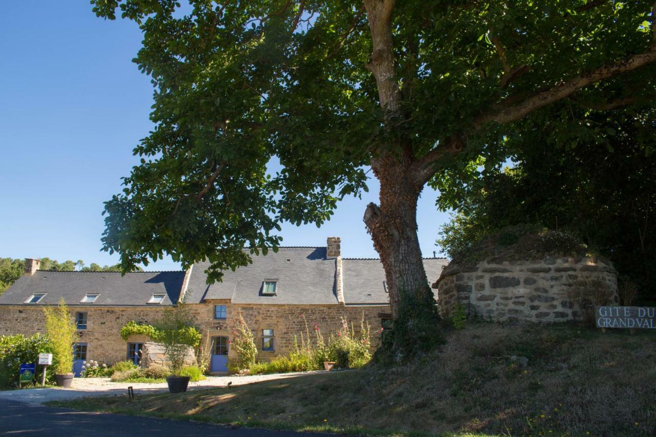 La Chambre Du Grand Val Caden Exterior photo