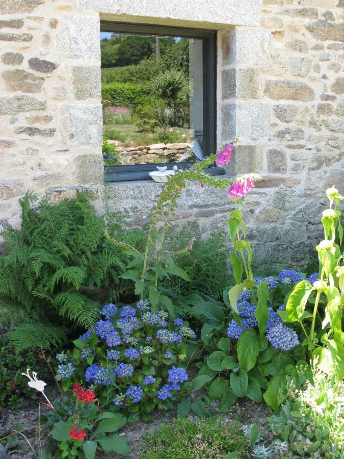 La Chambre Du Grand Val Caden Exterior photo